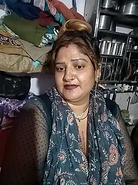 Snapshot of Kavya-kumari chatting on October 19, 2025, 9:12 am Kavya-kumari online show from October 19, 2025, 9:12 am