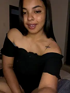 CandyCrazzy03 online show from September 16, 2025, 9:27 pm