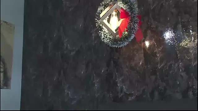 nicolai drake online show from December 4, 2025, 3:16 am