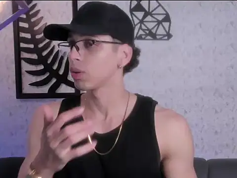 Snapshot of nicolai_drake chatting on September 10, 2025, 4:00 am nicolai drake online show from September 10, 2025, 4:00 am