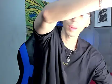 nicolai drake online show from October 25, 2025, 3:28 am