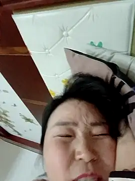 Snapshot of lingling5200 chatting on December 2, 2025, 1:35 pm lingling5200 online show from December 2, 2025, 1:35 pm