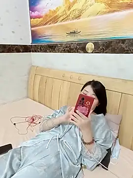 Snapshot of lingling5200 chatting on September 24, 2025, 12:11 pm lingling5200 online show from September 24, 2025, 12:11 pm