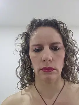 Snapshot of Nina_vallon chatting on May 7, 2026, 12:30 pm Nina vallon online show from May 7, 2026, 12:30 pm