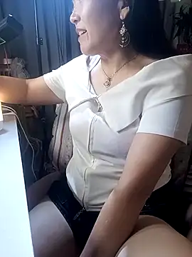 Snapshot of Joanna1122 chatting on October 15, 2025, 5:21 pm Joanna1122 online show from October 15, 2025, 5:21 pm