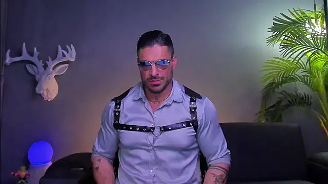 Snapshot of dennis_cox1 chatting on December 14, 2025, 5:24 am dennis cox1 online show from December 14, 2025, 5:24 am