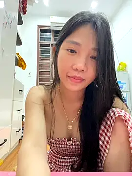 Snapshot of Miumieu chatting on November 9, 2025, 12:42 pm Miumieu online show from November 9, 2025, 12:42 pm