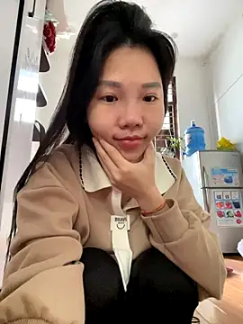 Snapshot of Miumieu chatting on November 20, 2025, 3:29 am Miumieu online show from November 20, 2025, 3:29 am