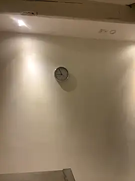 AZOPMOB18999 online show from December 3, 2025, 7:57 pm