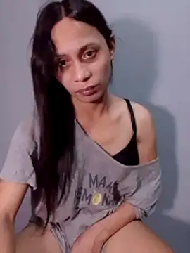 missruffa online show from November 28, 2025, 2:45 am