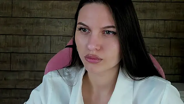 AlisaVersailles online show from November 13, 2025, 4:11 pm