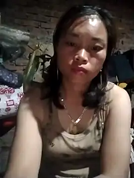   Ngoc20   online show from April 7, 2026, 6:26 am
