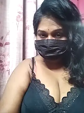 Snapshot of chaitara-reddy chatting on September 28, 2025, 12:06 am chaitara-reddy online show from September 28, 2025, 12:06 am