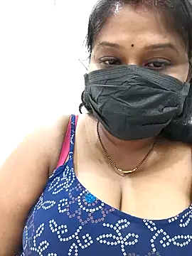 Snapshot of chaitara-reddy chatting on April 2, 2026, 5:47 am chaitara-reddy online show from April 2, 2026, 5:47 am