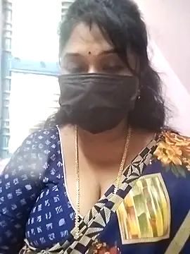 Snapshot of chaitara-reddy chatting on October 28, 2025, 6:23 am chaitara-reddy online show from October 28, 2025, 6:23 am