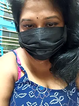Snapshot of chaitara-reddy chatting on April 26, 2026, 5:10 pm chaitara-reddy online show from April 26, 2026, 5:10 pm