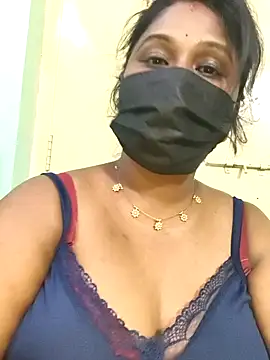 Snapshot of chaitara-reddy chatting on April 29, 2026, 5:30 pm chaitara-reddy online show from April 29, 2026, 5:30 pm