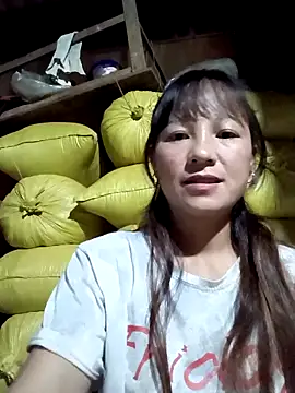 Mini3333 online show from October 7, 2025, 10:11 pm