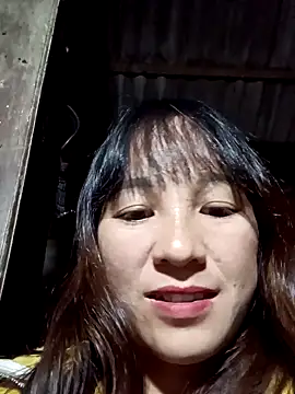 Mini3333 online show from December 3, 2025, 1:10 pm