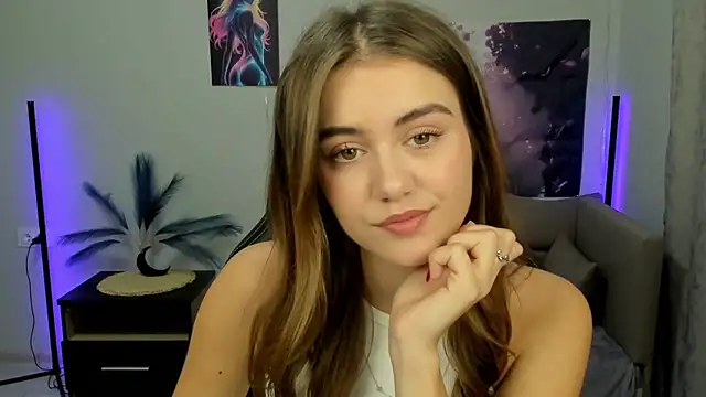 Snapshot of TracySpark chatting on October 9, 2025, 6:14 am TracySpark online show from October 9, 2025, 6:14 am