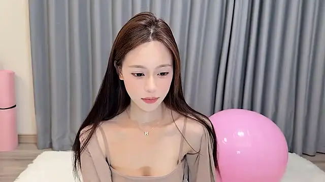 Snapshot of xxxjbgdrgn chatting on October 19, 2025, 2:42 pm xxxjbgdrgn online show from October 19, 2025, 2:42 pm