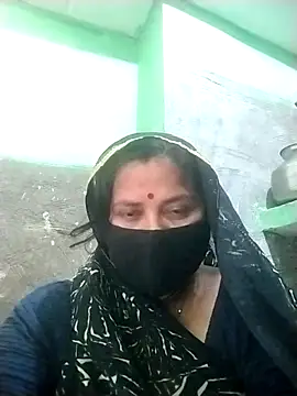 Rajnee33A online show from April 15, 2026, 5:35 am