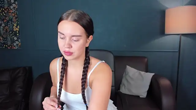 AmeliaRoyale online show from October 7, 2025, 3:18 am