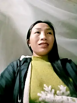 lucybaby00 online show from February 8, 2026, 1:20 pm