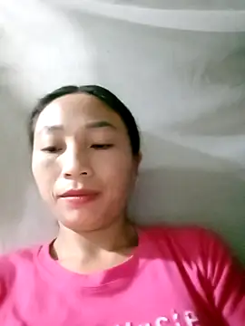 lucybaby00 online show from October 16, 2025, 9:23 pm