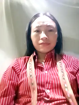 lucybaby00 online show from February 22, 2026, 1:57 pm