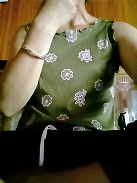 Snapshot of lucybaby00 chatting on June 25, 2026, 5:23 am lucybaby00 online show from June 25, 2026, 5:23 am