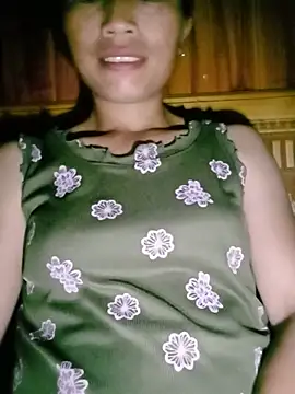 Snapshot of lucybaby00 chatting on July 5, 2026, 5:36 am lucybaby00 online show from July 5, 2026, 5:36 am