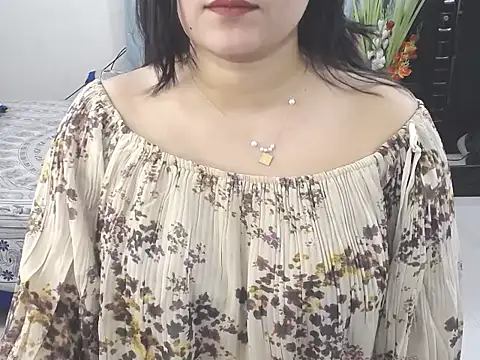 Snapshot of Ridiha_Pari chatting on May 2, 2026, 1:38 pm Ridiha Pari online show from May 2, 2026, 1:38 pm