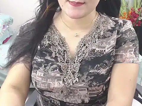 Snapshot of Ridiha_Pari chatting on June 7, 2026, 4:45 pm Ridiha Pari online show from June 7, 2026, 4:45 pm
