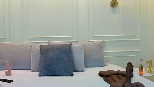 gabysanta  online show from May 8, 2026, 1:48 pm