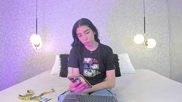 Snapshot of shumy_angels chatting on October 9, 2025, 4:13 am shumy angels online show from October 9, 2025, 4:13 am