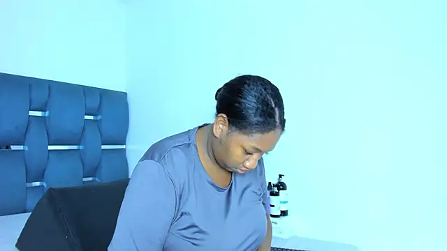 yourwife anna online show from October 10, 2025, 11:55 am