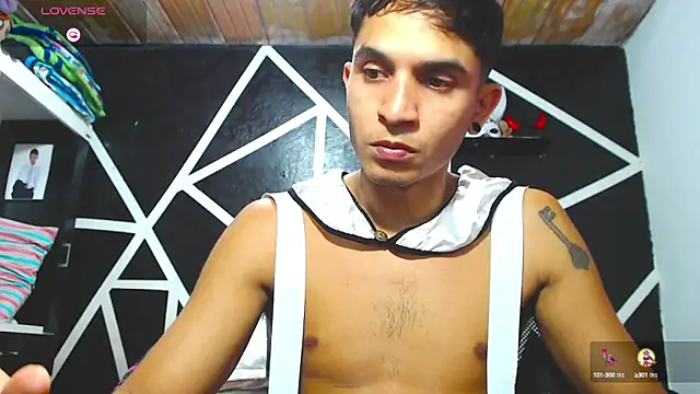 Snapshot of Angel_latinboy chatting on October 8, 2025, 11:05 pm Angel latinboy online show from October 8, 2025, 11:05 pm