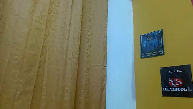 skinnyverus18 online show from February 5, 2026, 7:21 pm