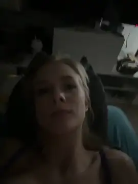 Snapshot of DaryaDoll chatting on November 19, 2025, 8:31 pm DaryaDoll online show from November 19, 2025, 8:31 pm