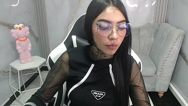 Snapshot of Ashley_Blum_v chatting on October 25, 2025, 8:09 pm Ashley Blum v online show from October 25, 2025, 8:09 pm