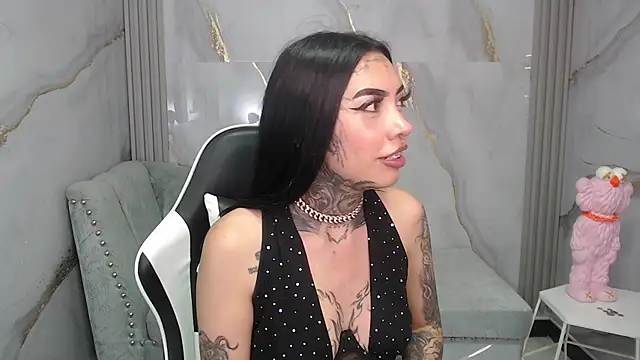 Snapshot of Ashley_Blum_v chatting on November 22, 2025, 8:08 pm Ashley Blum v online show from November 22, 2025, 8:08 pm