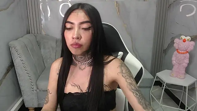 Snapshot of Ashley_Blum_v chatting on October 13, 2025, 7:59 pm Ashley Blum v online show from October 13, 2025, 7:59 pm