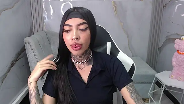 Snapshot of Ashley_Blum_v chatting on October 11, 2025, 8:10 pm Ashley Blum v online show from October 11, 2025, 8:10 pm