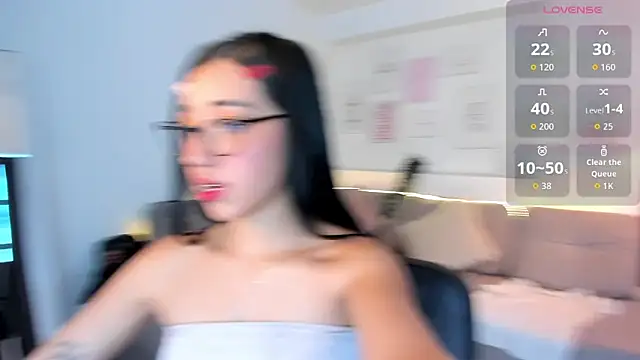 Snapshot of Miacorner_ chatting on November 11, 2025, 8:25 pm Miacorner online show from November 11, 2025, 8:25 pm