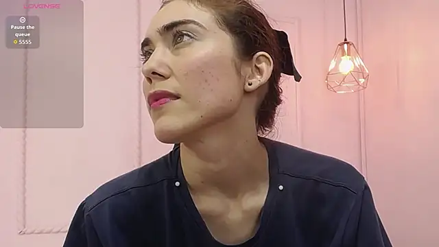 Snapshot of danna7cute chatting on October 25, 2025, 8:42 pm danna7cute online show from October 25, 2025, 8:42 pm