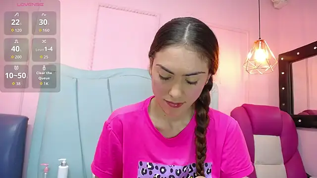 danna7cute online show from February 6, 2026, 9:11 pm