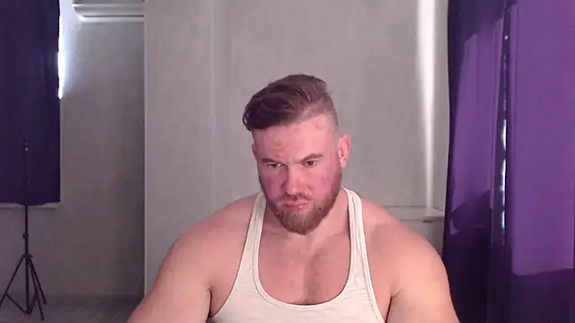 Snapshot of ThorHemsworthRU chatting on November 7, 2025, 6:40 am ThorHemsworthRU online show from November 7, 2025, 6:40 am