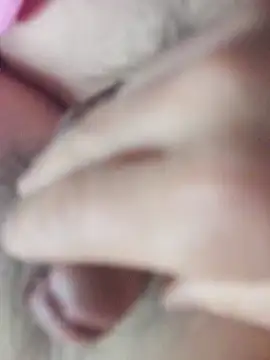 Snapshot of Hl1979 chatting on February 25, 2026, 5:51 am Hl1979 online show from February 25, 2026, 5:51 am