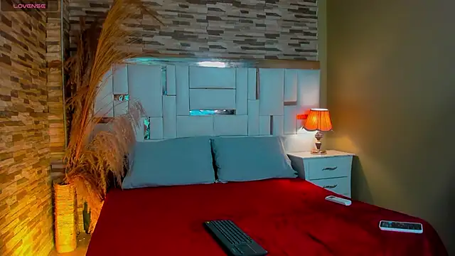 JadeeKhan online show from November 19, 2025, 4:34 am